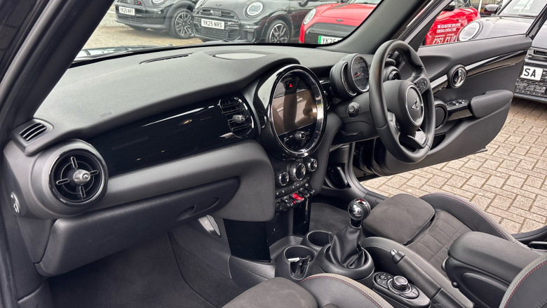 MINI Hatchback 1.5 Cooper Sport 5dr Petrol Hatchback